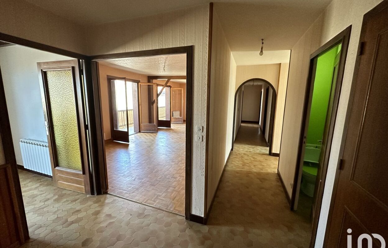 appartement 4 pièces 118 m2 à vendre à Saint-Bonnet-Près-Riom (63200)
