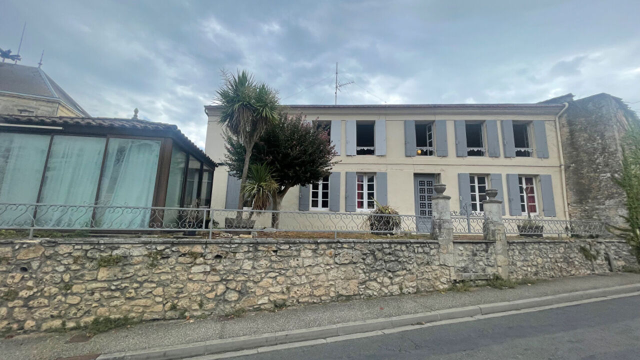 maison 15 pièces 300 m2 à vendre à Plassac (33390)