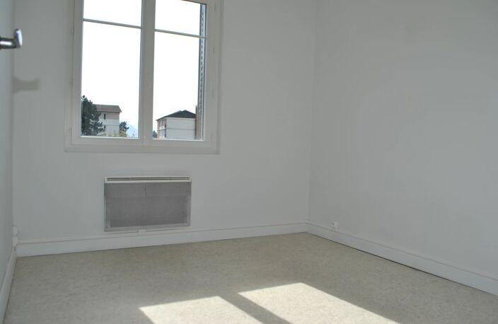 Appartement Centre St Marcellin — photo 4