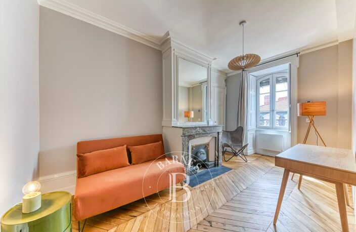 Lyon 2 - Bellecour - Appartement d'exception meublé de 82,39 m² - Cave - Grenier - 3 Chambres — photo 3
