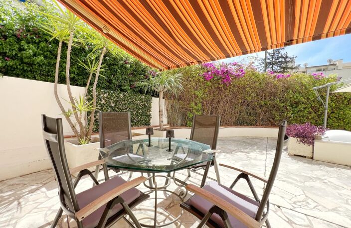 2 PIECES - TERRASSE ENSOLEILLEE - BEAULIEU — photo 3