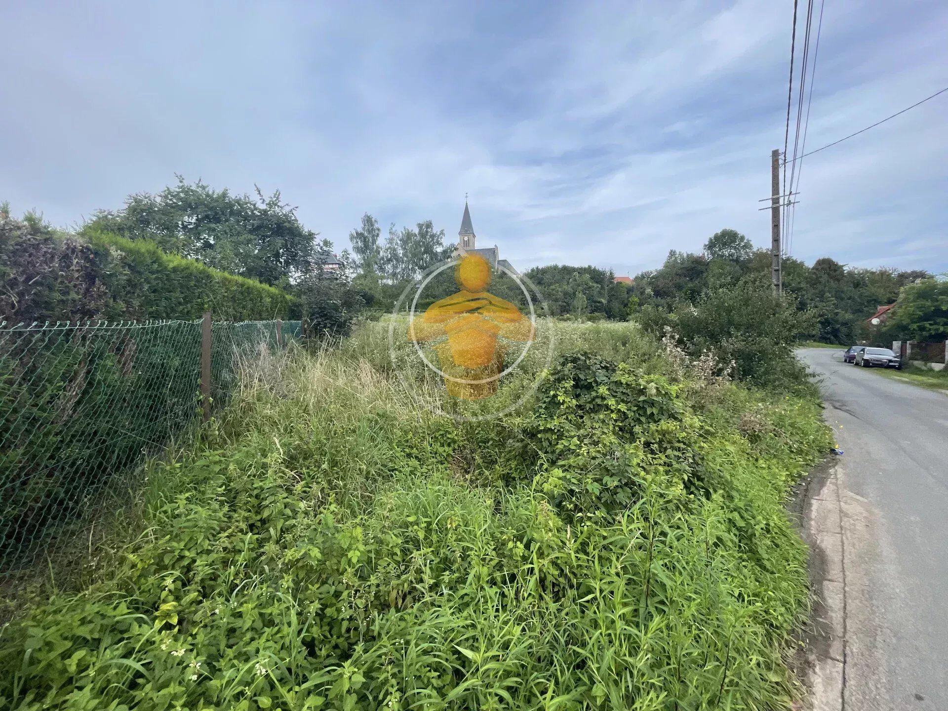 Terrain 1261 m² · à Travecy · 26 000 €