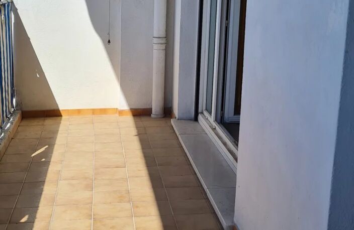 NICE  - PORT — photo 2