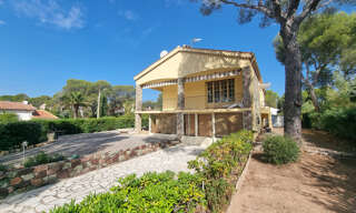 Maison 7 Pièces 203 m² à vendre à Saint-Raphaël (83700)