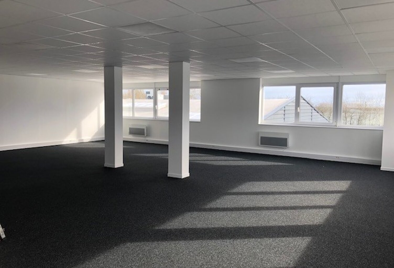 Bureaux TRITH SAINT LEGER — photo 1