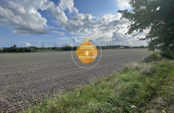 Terrain constructible de 15 872 m2 — photo 2
