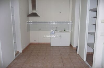 location appartement 500 € CC /mois à proximité de Sarrians (84260)