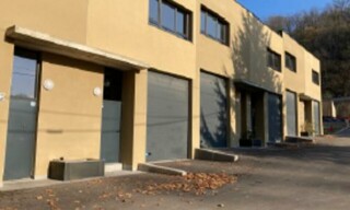 Commerce  1530 m² à louer à Fleurieu-sur-Saône (69250)