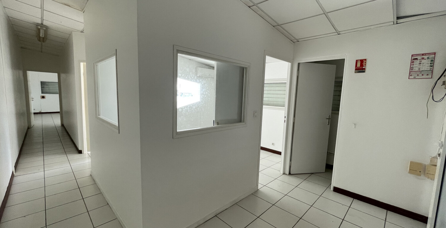 LOCAL DE 75M2 MOUDONG SUD — photo 1