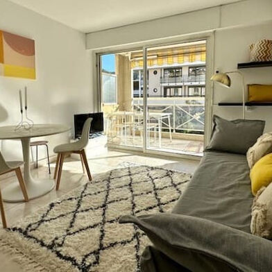 Appartement 2 pièces 1100 €