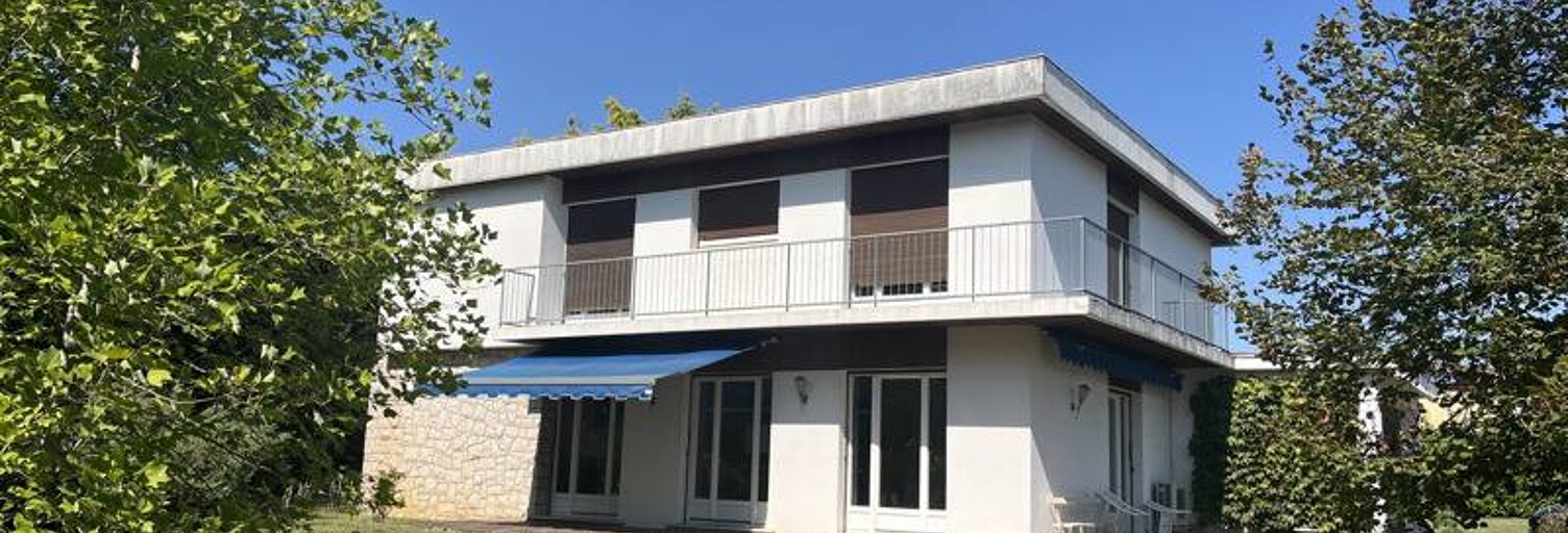 Maison 8 Pièces 191 m² à vendre à Roquefort (40120)