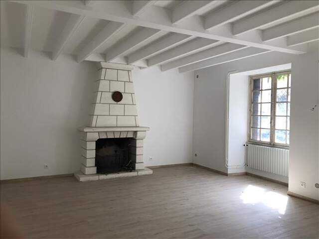 Maison de bourg de 7 pièces principales — photo du bien