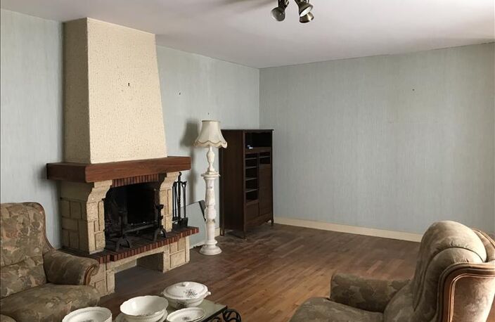 Maison de bourg de 7 pièces principales — photo 2