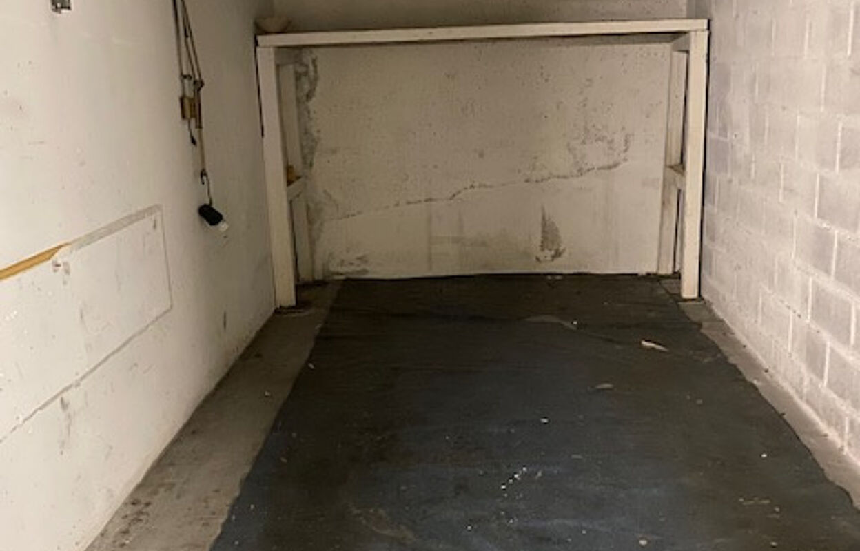 garage  pièces 15 m2 à louer à Nice (06000)