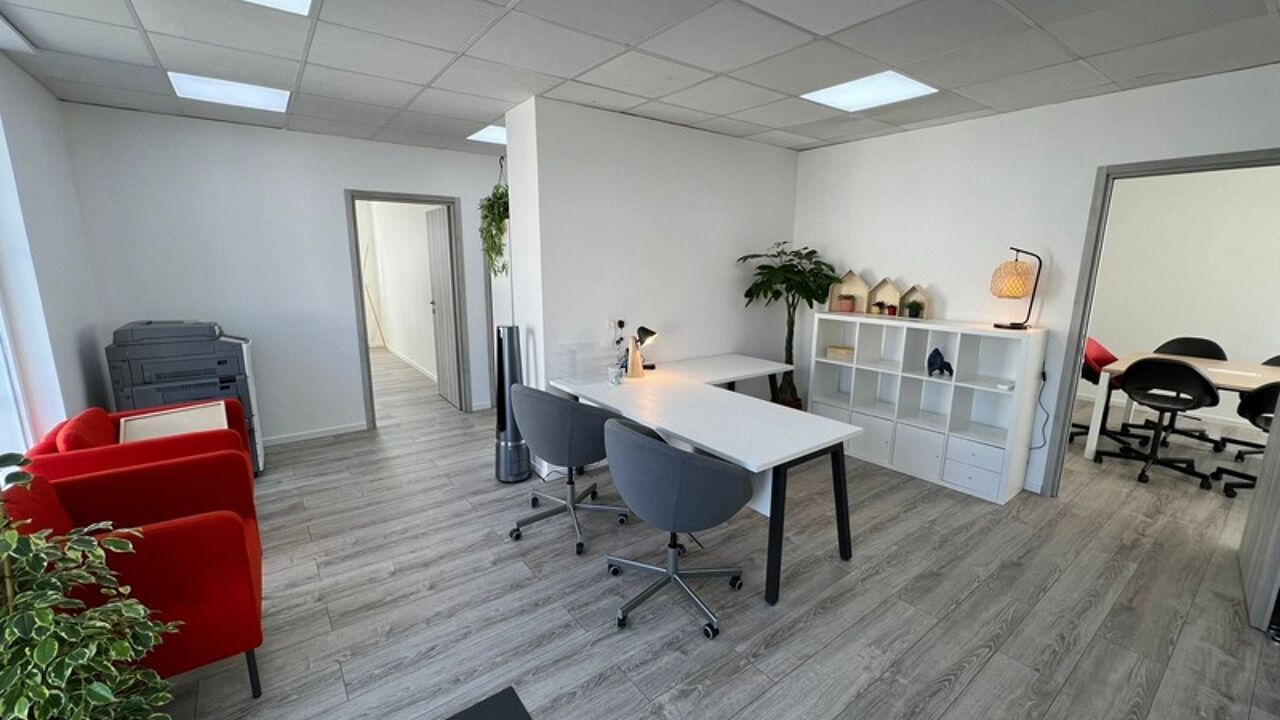 bureau 6 pièces 130 m2 à louer à Chambéry (73000)