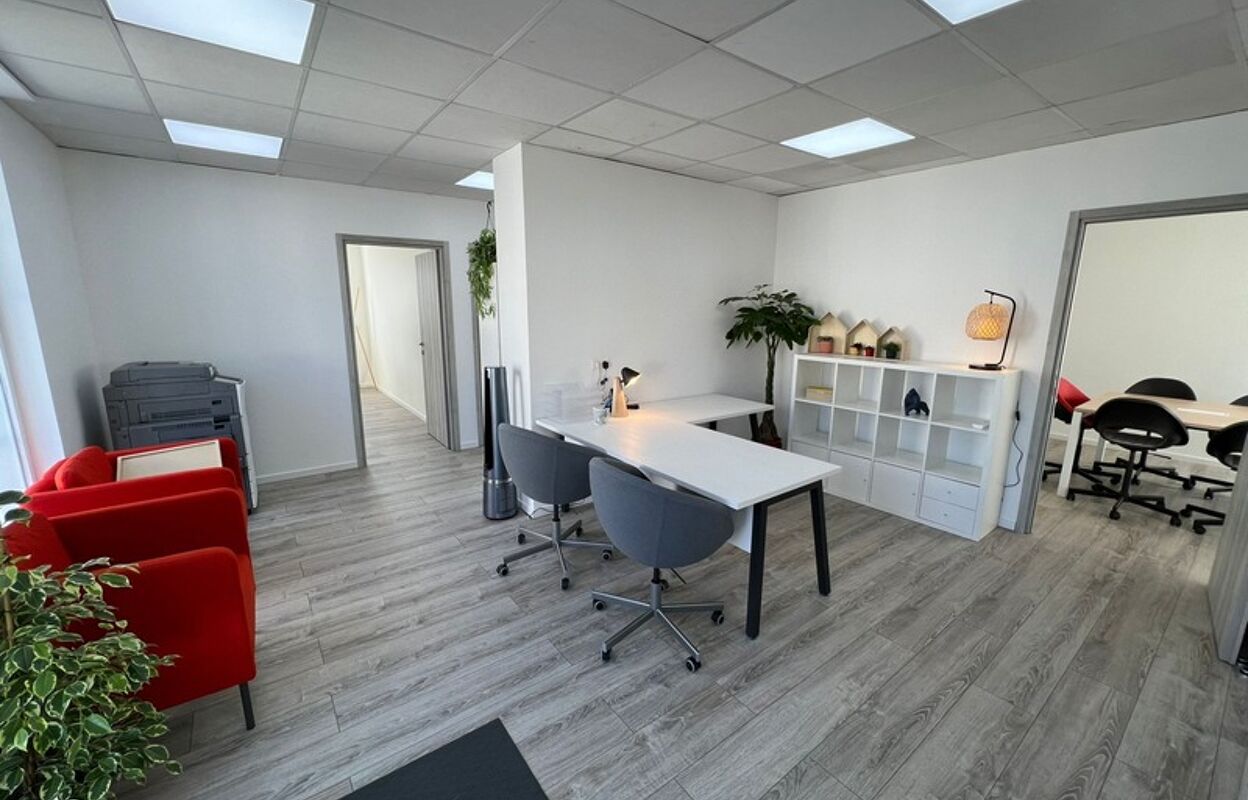 bureau 6 pièces 130 m2 à louer à Chambéry (73000)