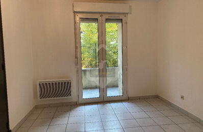 location appartement 495 € CC /mois à proximité de Villeneuve-Lès-Avignon (30400)