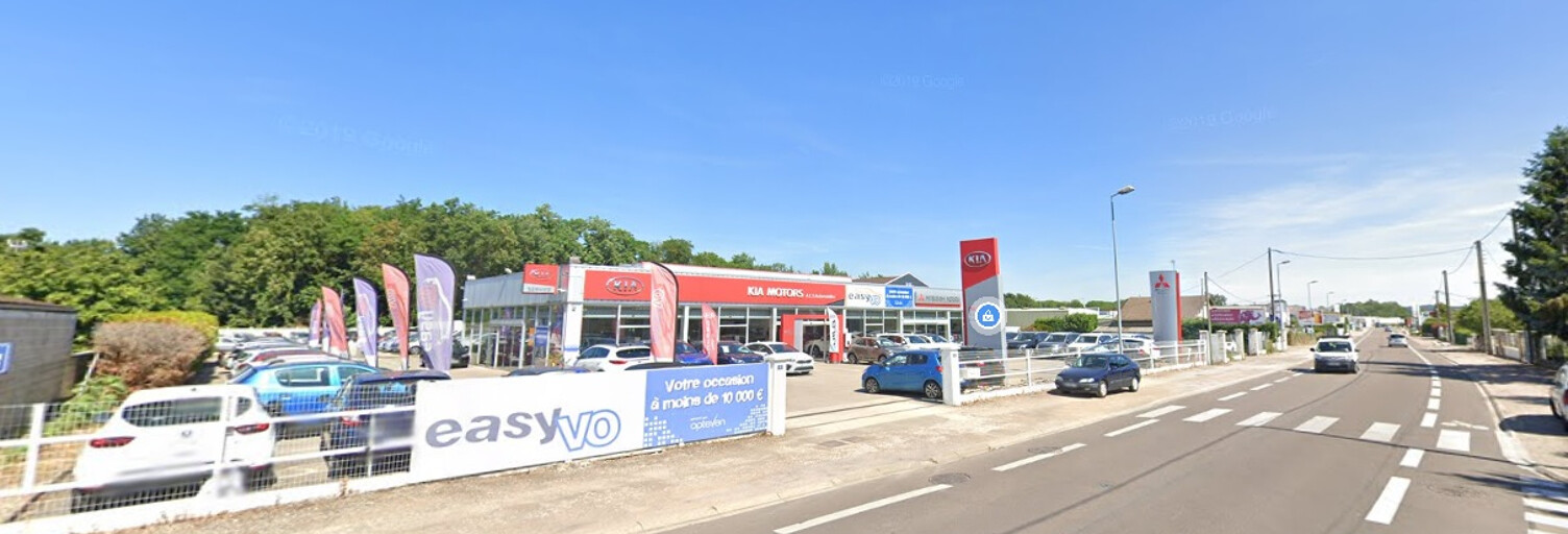 Commerce  750 m² à louer à Auxerre (89000)