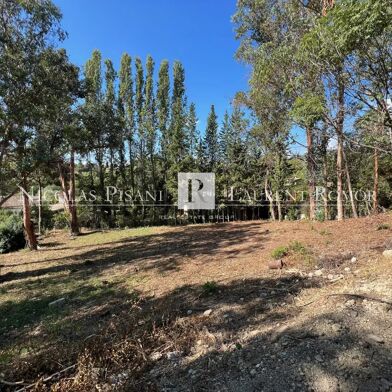 Terrain  614800 €