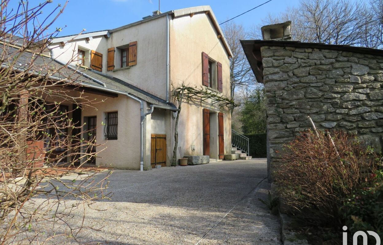 maison 11 pièces 260 m2 à vendre à Lacrouzette (81210)