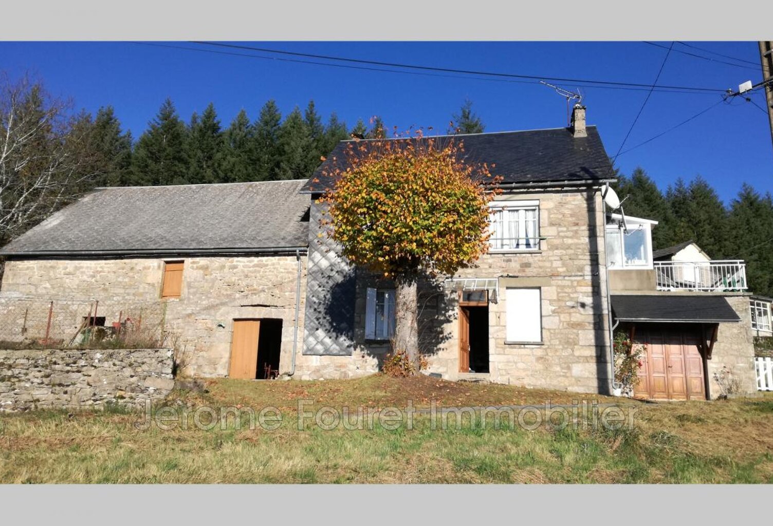 MAISON-GRANGE en pierres à 15mn au nord d'EGLETONS — photo 1