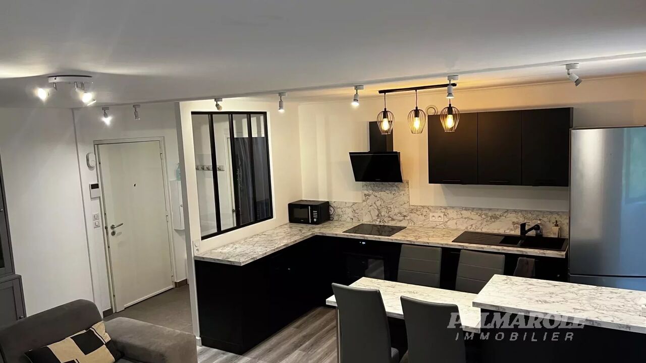 appartement 3 pièces 63 m2 à vendre à Saint-Laurent-du-Var (06700)