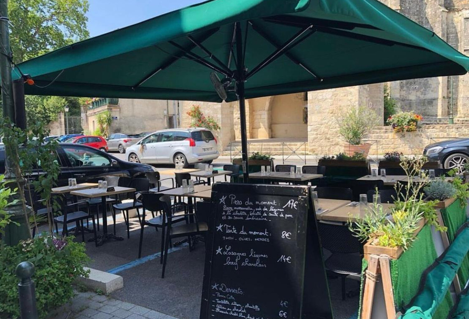 EXCLUSIVITE LAVERUNE A VENDRE RESTAURANT — photo 1
