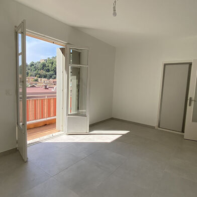 Appartement 3 pièces 1390 €