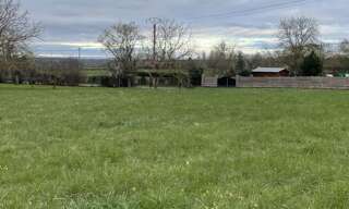 Terrain  2455 m² à vendre à Biozat (03800)