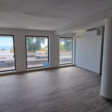 Bureau 380 m²