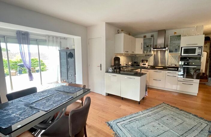 SAINT RAPHAEL - APPARTEMENT T2/3 - TERRASSE — photo 2