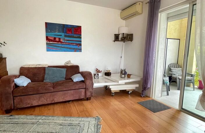 SAINT RAPHAEL - APPARTEMENT T2/3 - TERRASSE — photo 4