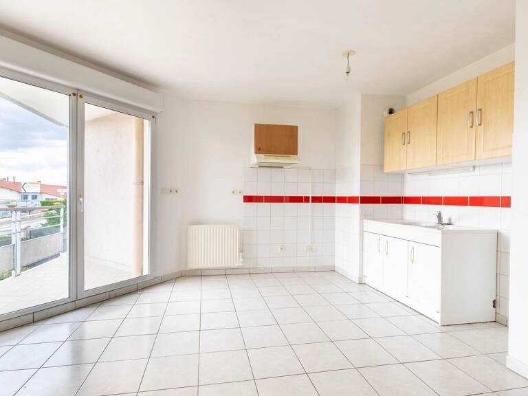 T2 au centre de Jassans Riottier — photo 1