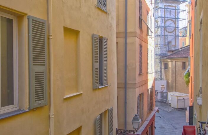 Vieux Nice vente studio mezzanine rénové — photo 4