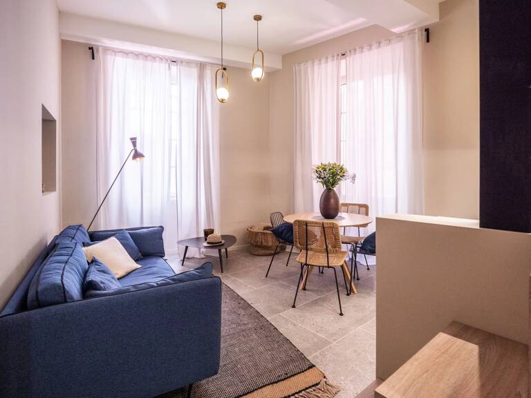 Vieux Nice vente 2 pièces design neuf — photo 1