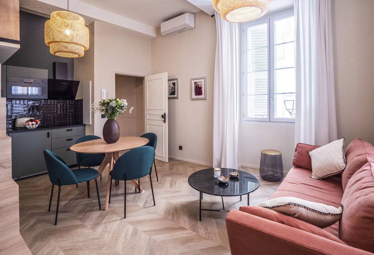 Vieux Nice vente 2 pièces design neuf — photo 1