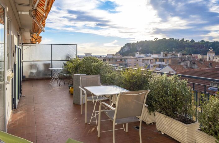 Port de Nice, dernier étage, vente appartement 3 pièces  terrasse — photo 2
