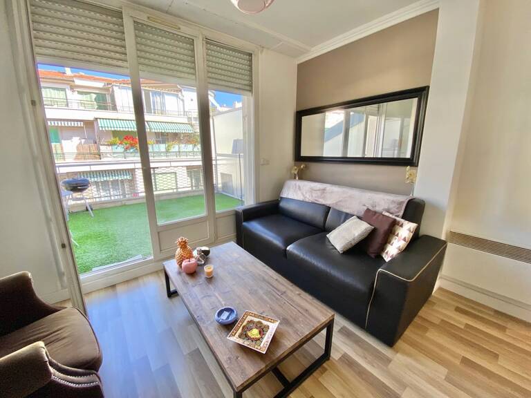 Vente 2 pièces terrasse — photo 1