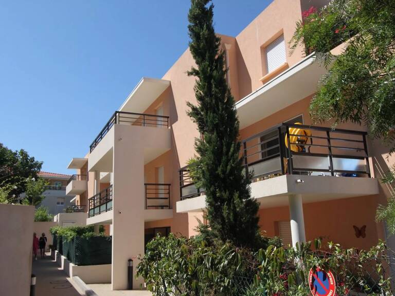 CORNICHE FLEURIE STUDIO REZ DE JARDIN — photo 1