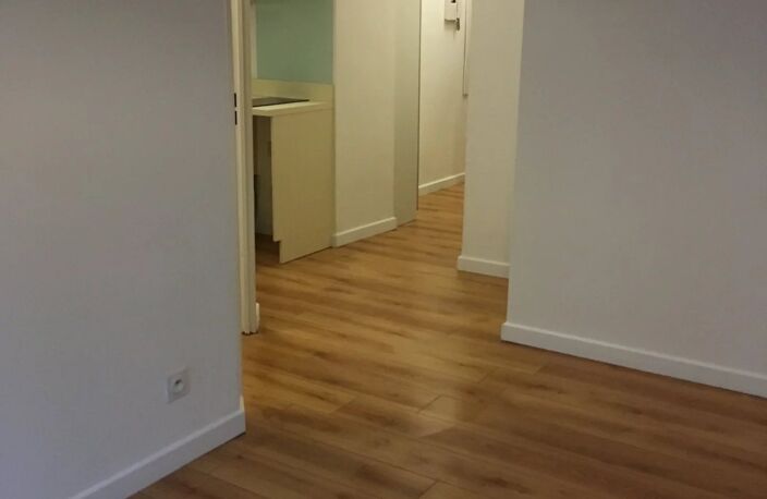 Vente 2 PIECES VIDE — photo 3