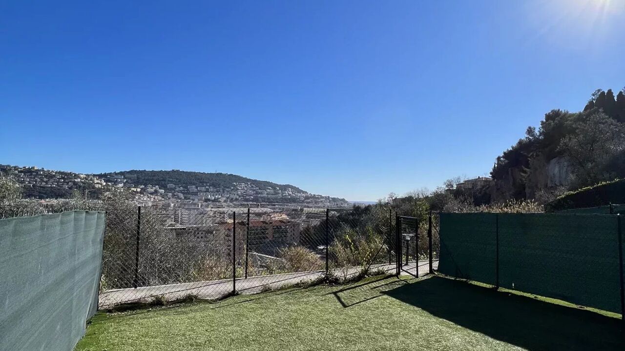 appartement 2 pièces 27 m2 à vendre à Nice (06000)