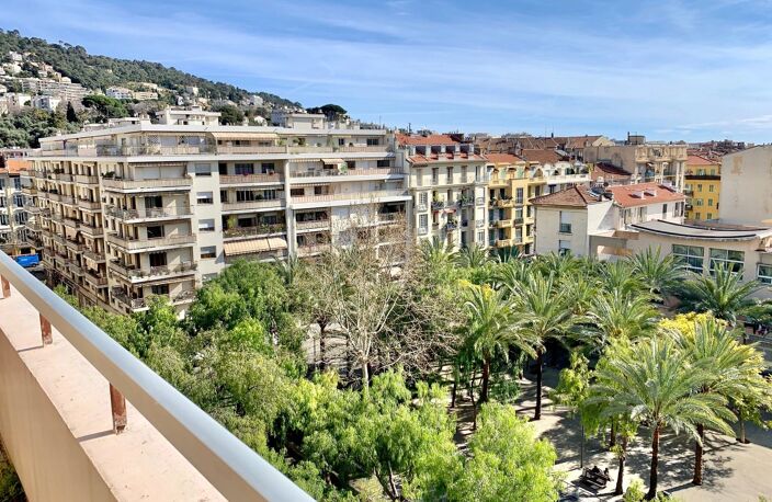 Nice le Port vente appartement 3 pièces  terrasse vue panoramique — photo 3