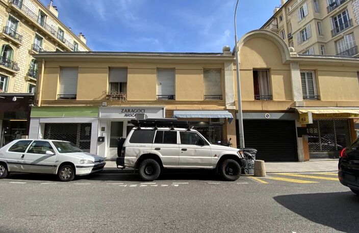 MURS COMMERCIAUX LIBRES — photo 2