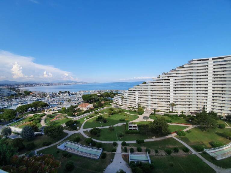 2 pièces étage élevé marina baie des anges — photo 1