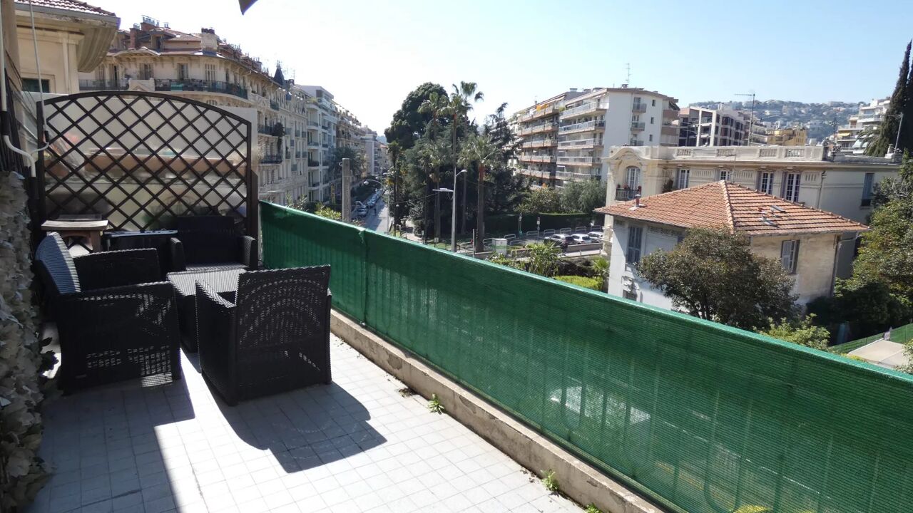 appartement 2 pièces 32 m2 à vendre à Nice (06000)