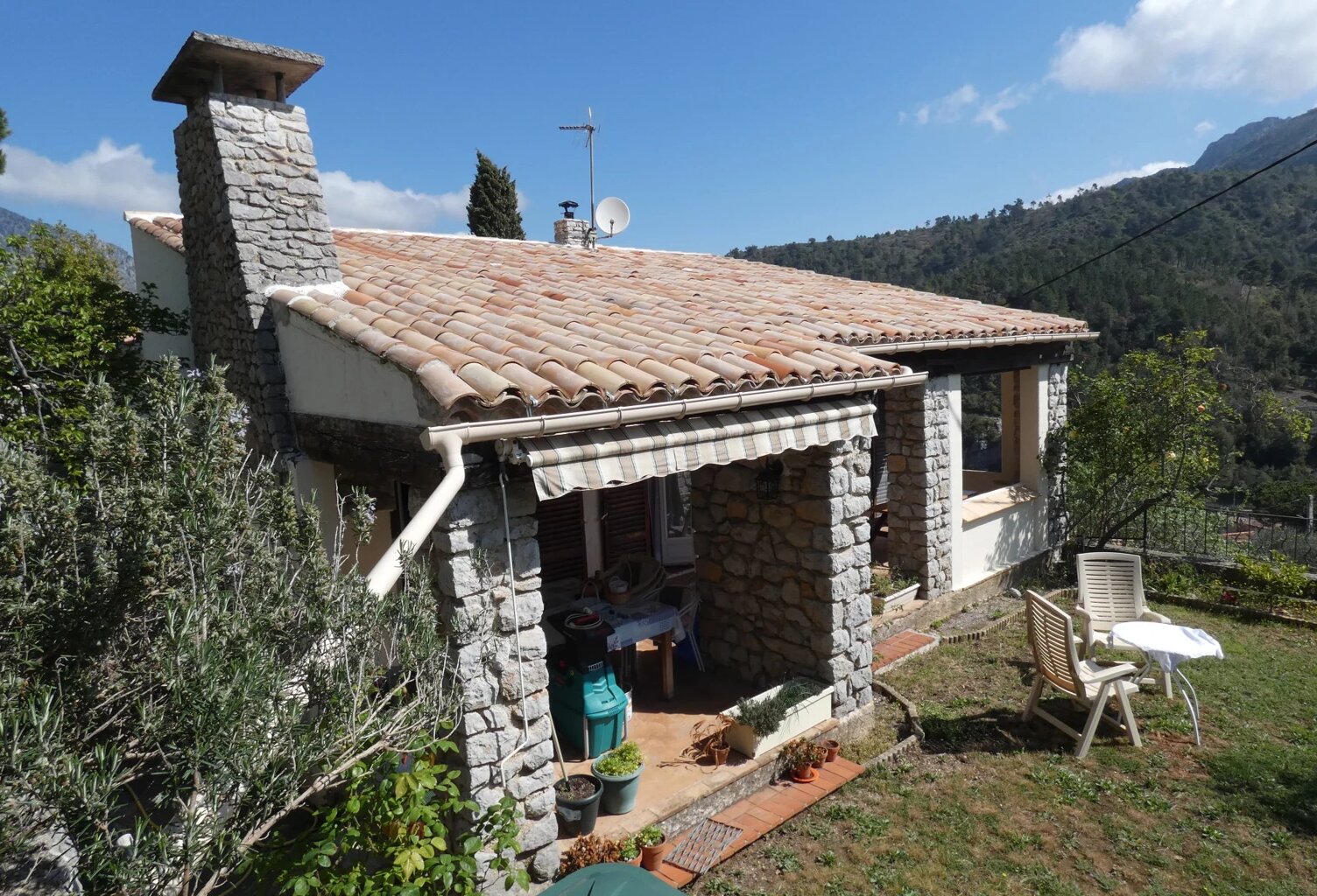 Villa 4P dominante sur terrain plat à 5 minutes du village de Levens — photo 1