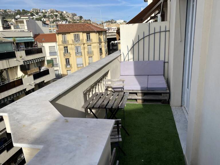 F1 DERNIER ETAGE — photo 1