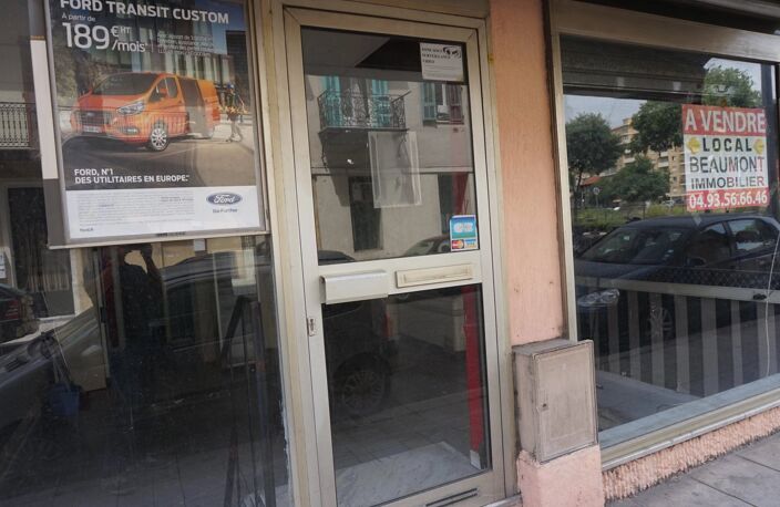 Murs libres tous commerces saint Roch — photo 4