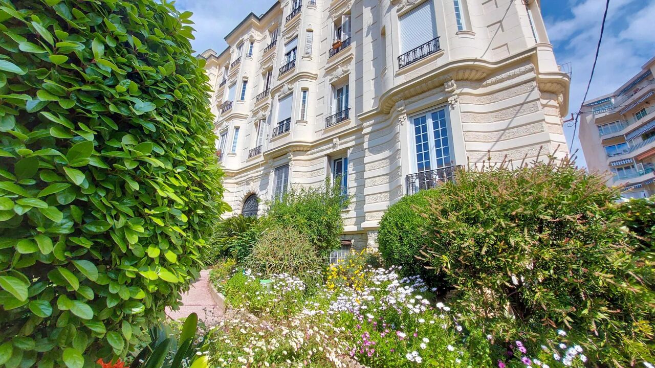 appartement 3 pièces 77 m2 à vendre à Nice (06100)