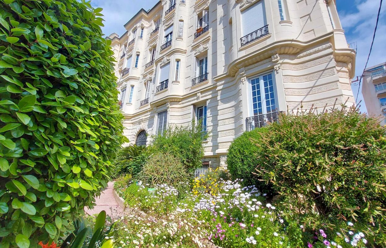 appartement 3 pièces 77 m2 à vendre à Nice (06100)